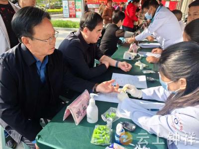 皇庄街道龙山社区：普爱相伴健康行 义诊服务暖人心
