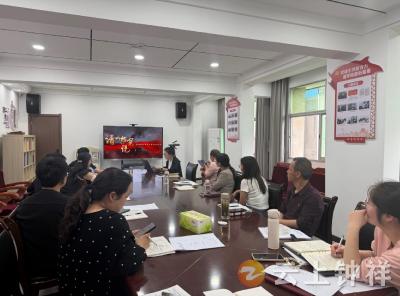钟祥市档案馆：年轻干部摄制微视频 让红色档案“活”起来