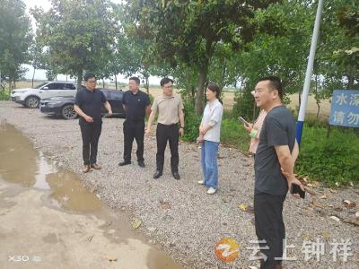 冯玉霞赴汉北河流域检查防汛抗旱工作