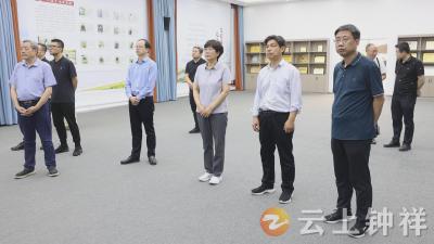 ​辽宁阜新细河区政协主席杨艳一行来钟祥考察交流