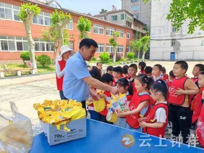 幼小衔接 筑梦启航——张集镇开展幼小衔接体验活动