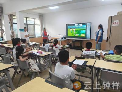 郢中街道码头街社区：筑牢防溺安全防线 守护少年平安盛夏