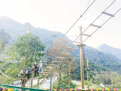 麻城：高速直达龟峰山景区引来八倍客流