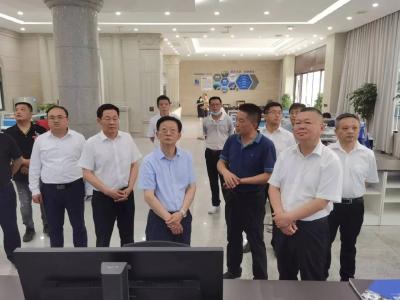 省统计局党组书记、局长朱慧来麻城调研统计工作