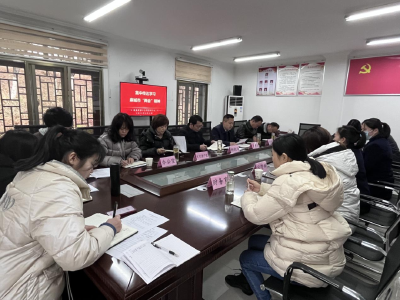 孝感乡公园管理中心传达学习麻城“两会”精神