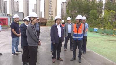 市领导检查城建领域安全生产工作