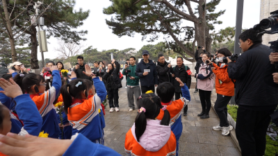 迟到了72年的父子相见！麻城73岁儿子终于找到了22岁父亲！ 