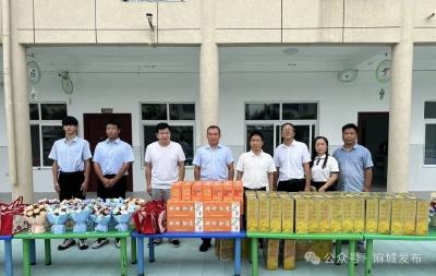 歧亭镇开展教师节走访慰问活动