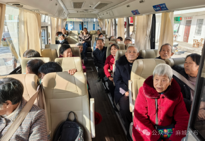 【民生大视野】公交专线开到村口  破解山区老人出行难题