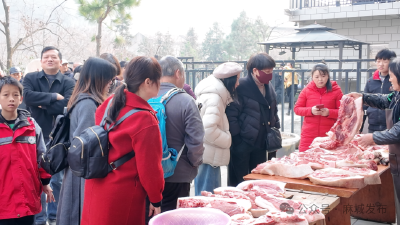 烟火升腾年味浓！麻城夫子河刨猪宴嗨翻全场