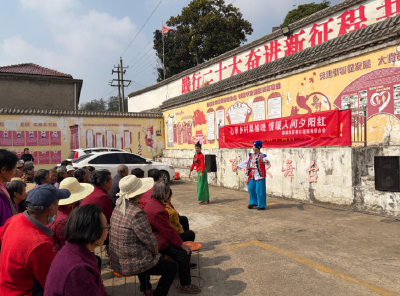 公益送暖进乡村 精准关爱暖桑榆