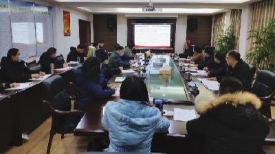 【学习贯彻党的十九届五中全会精神】  招商服务中心：领会全会精神 做精谋划文章