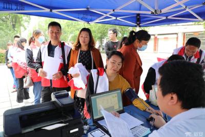 茅坪场镇：学史力行  义务献血践初心