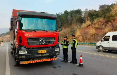 【聚焦安全生产】县交通局：聚焦春运安全 严打非法营运