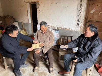 节前送温暖 真情暖民心——远安县疾控中心开展春节走访慰问活动