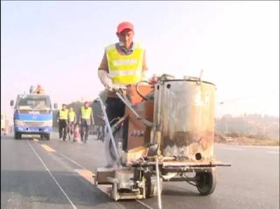 武石大道路面大修工程全面完成