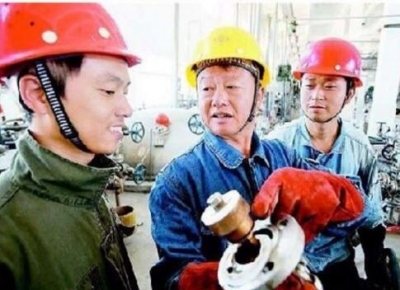 十九大代表戴益朋：“铁裁缝”的闪亮人生