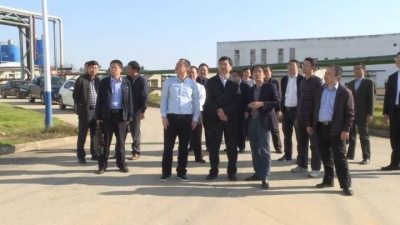 市委书记郝胜勇到广济药业调研时强调：全力以赴支持广药做大做强