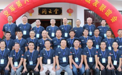 张敏：不忘兵之初 建功兵支书
