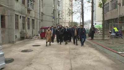 市人大常委会组织集中视察城区老旧小区改造工作
