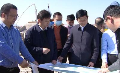 省港口集团董事长涂山峰一行来我市考察洽谈