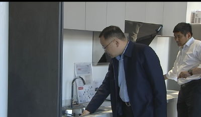 查俊调研租购并举住房制度和城市运营体制改革工作