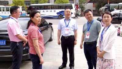 高考首日，查俊率队巡视高考考点  