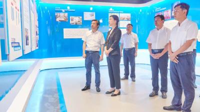 黄冈市委副书记、市长刘洁来我市调研  