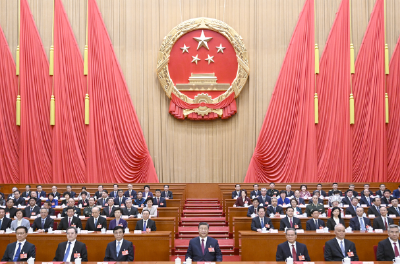 十四届全国人大三次会议在京闭幕