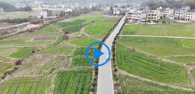 咸宁崇阳：无人驾驶快递车开进乡村