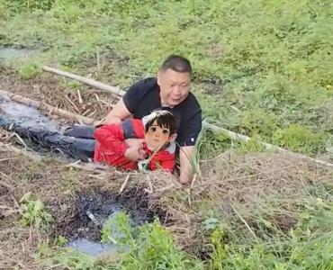 救援现场视频曝光！刚刚，央视《新闻直播间》为胡伟点赞 