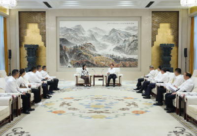 王忠林会见中创新航董事长刘静瑜 加大投资合作 拓展应用领域 推动我省绿色能源绿色航运高质量发展