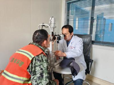 你们守护街道，我们守护你！梅川为环卫工人免费体检