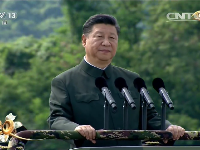 习近平检阅驻港部队现场
