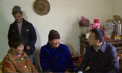 县长曹宏伟到黄粮镇后山村调研精准扶贫工作