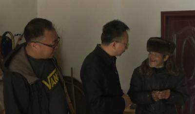 【精准扶贫】 县长曹宏伟到昭君镇调研精准扶贫、防汛抗旱、地灾防治工作