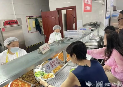赤壁政府机关食堂成了“十一”景点