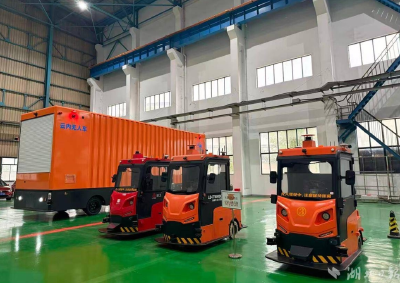 巴掌大的“超级大脑”给机器人导航 铁木牛公司让工厂物流跑起来