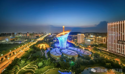 就业长在产业上