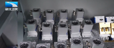 扎实开展激发产业创新活力专项行动 | 秦教授团队“铜镜”的“破壁”之路