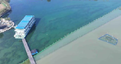 长湖水底有诗行