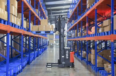 为什么全国都在抢答“智能原生”？这4个字定调AI发展下半场