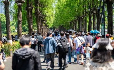 在武汉，最美的风景全是免费的？——中国经济光明论的微观注脚