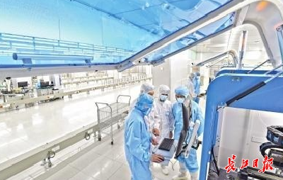 从钢到硅，看武汉如何自我更新