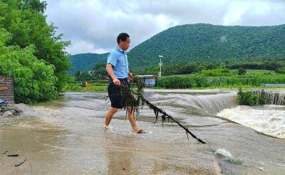 京山市新市街道龙泉山村：闻“汛”而动 主动开展生产自救