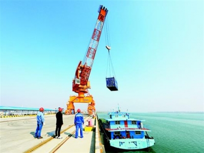 [县域经济]沙洋县建成汉江最大现代化港口，打造交通物流枢纽