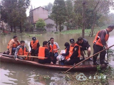 [奋力迎战汉江秋汛]我们在，请放心--沙洋镇党员干部防汛抗灾纪实