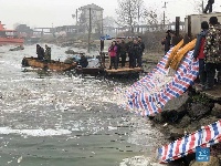 沙洋县举行汉江渔业资源增殖放流活动