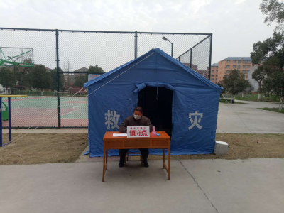 毛李中学积极行动扎牢防疫第一道“篱笆”