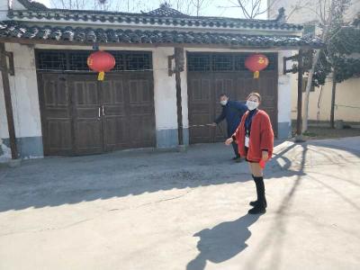 李容：坚守疫情防控第一线